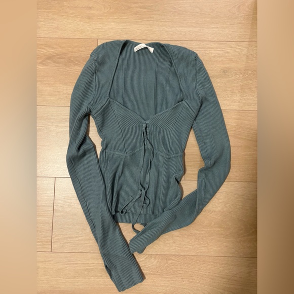 Oak and Fort Ribbed Tie-Front Long Sleeve Top - Teal (S) - Picture 2 of 7